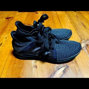 Adidas Bounce Edge Lux black sneakers